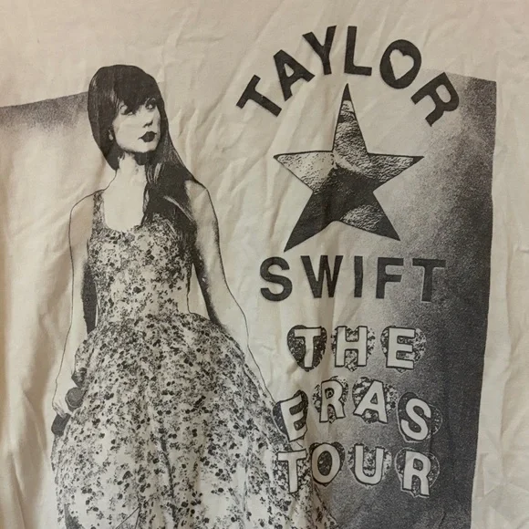 Taylor Swift Cream Graphic Tee - The Eras Tour - Picture 2 of 3